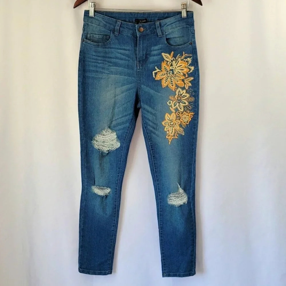 Fire Los Angeles Hi Rise Embroidered Skinny Jeans Size 7